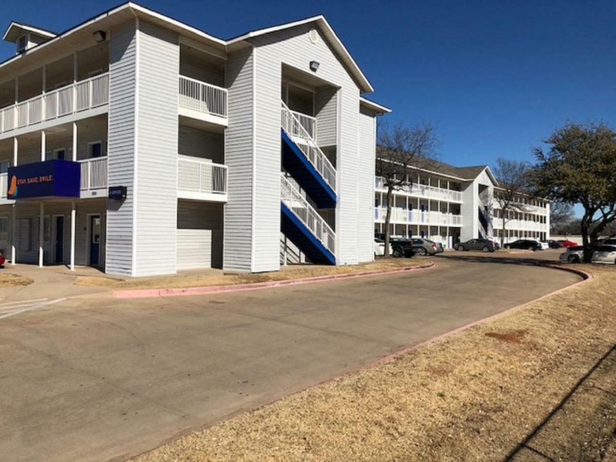 Intown Suites Extended Stay Arlington - Central Zewnętrze zdjęcie